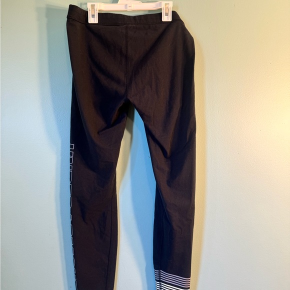 Women’s , Under Armour, leggings, size large. - Picture 3 of 3